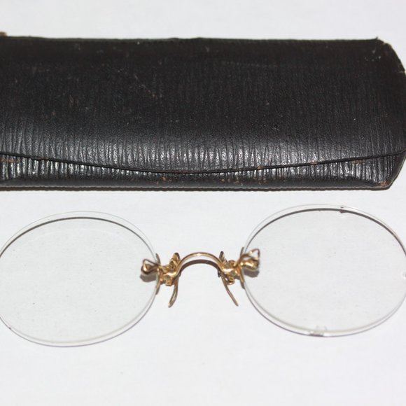 OLD GLASSES IN CASE - RARE ANTIQUE/VINTAGE NOSE PINCH - Picture 1 of 4